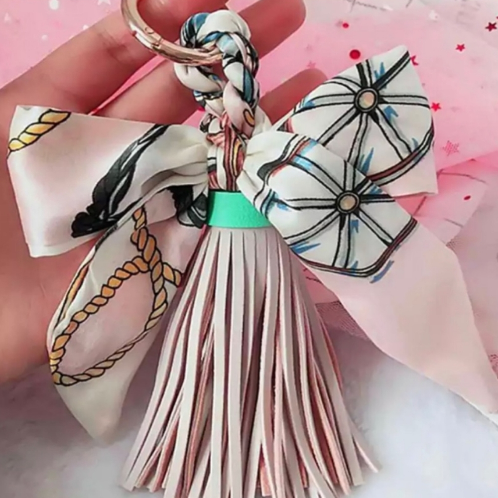 Bow with Tassel purse decor